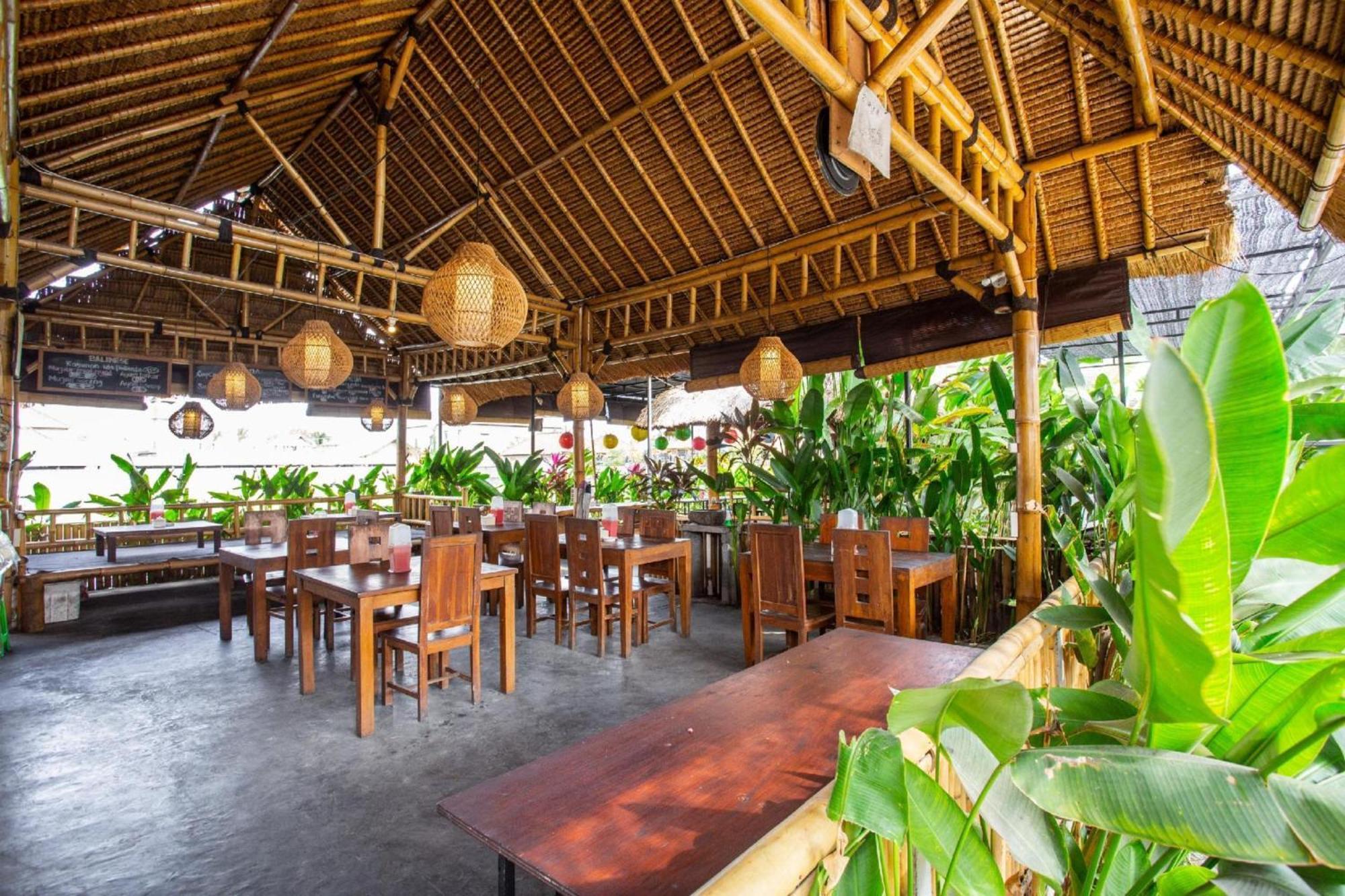 Oyo 1207 Pondok 789 Near Canggu Echo Beach Exterior foto